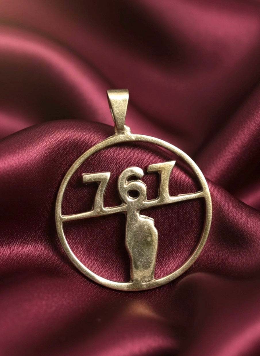 Dominica Island Pendant & Necklace Set